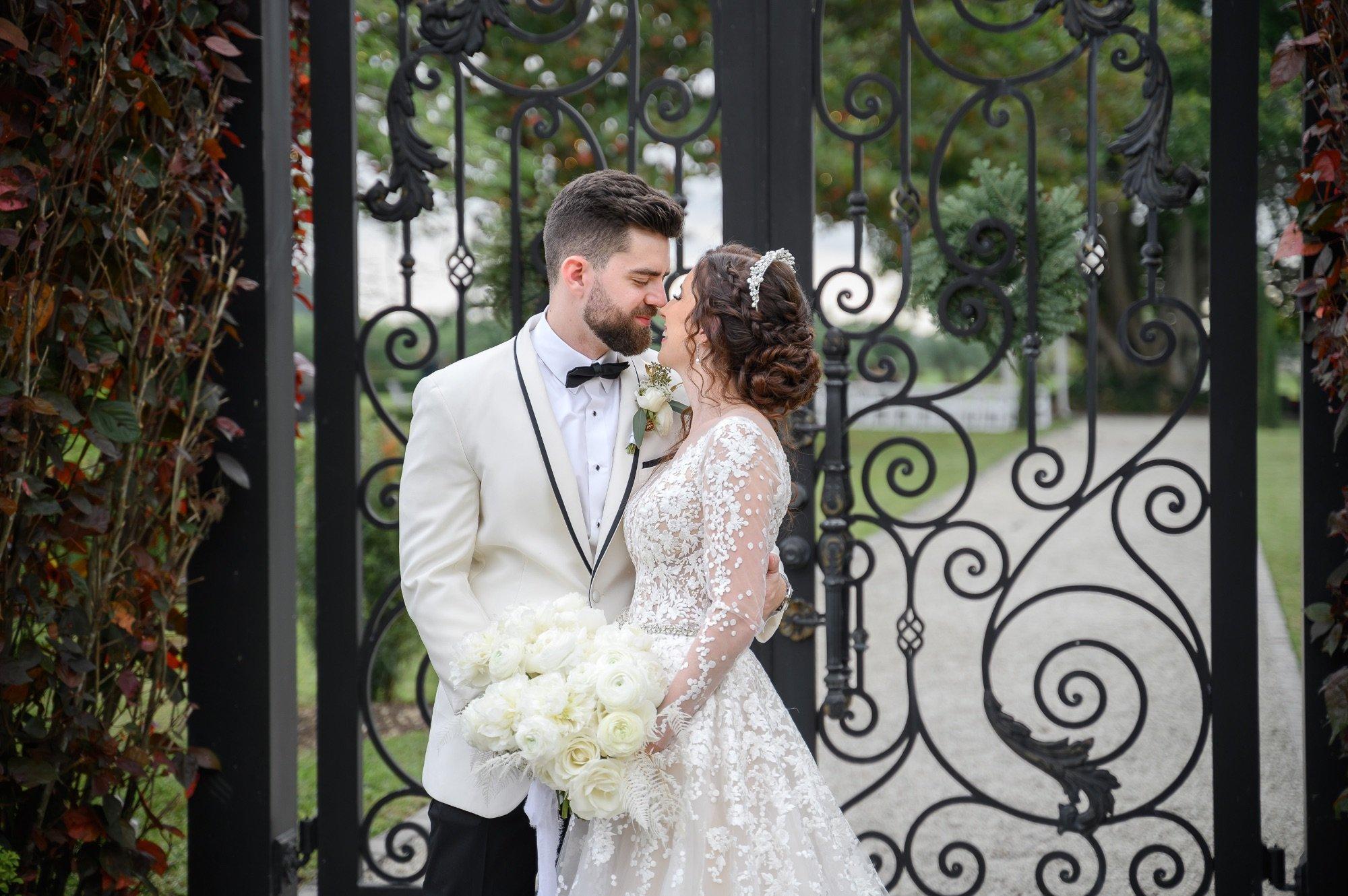 carousel-hero-element image-3