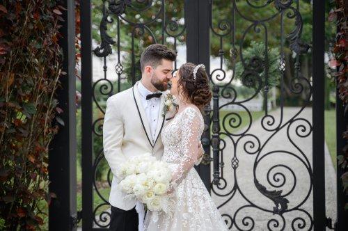 mobile - carousel-hero-element image-3