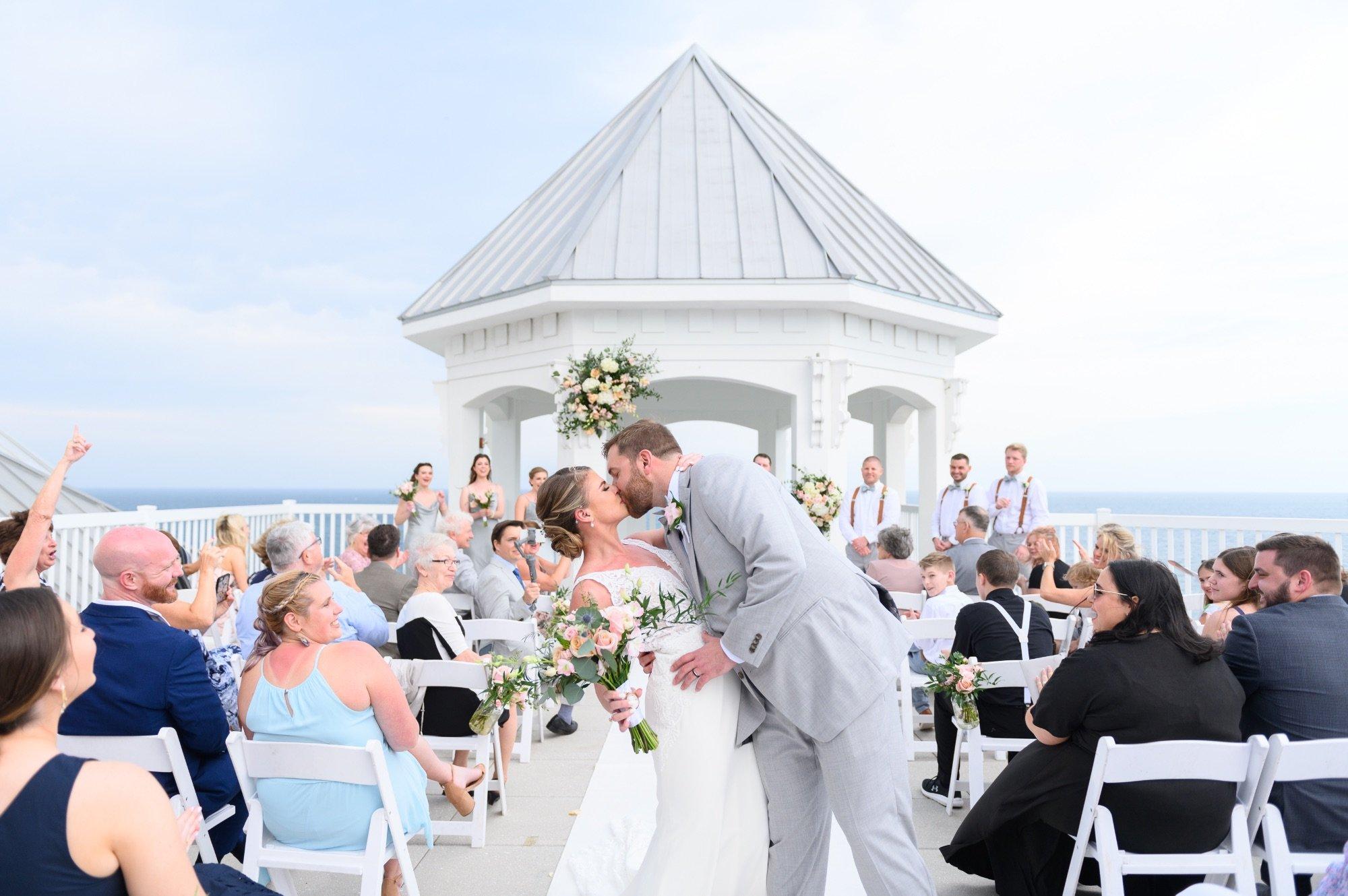 carousel-hero-element image-0