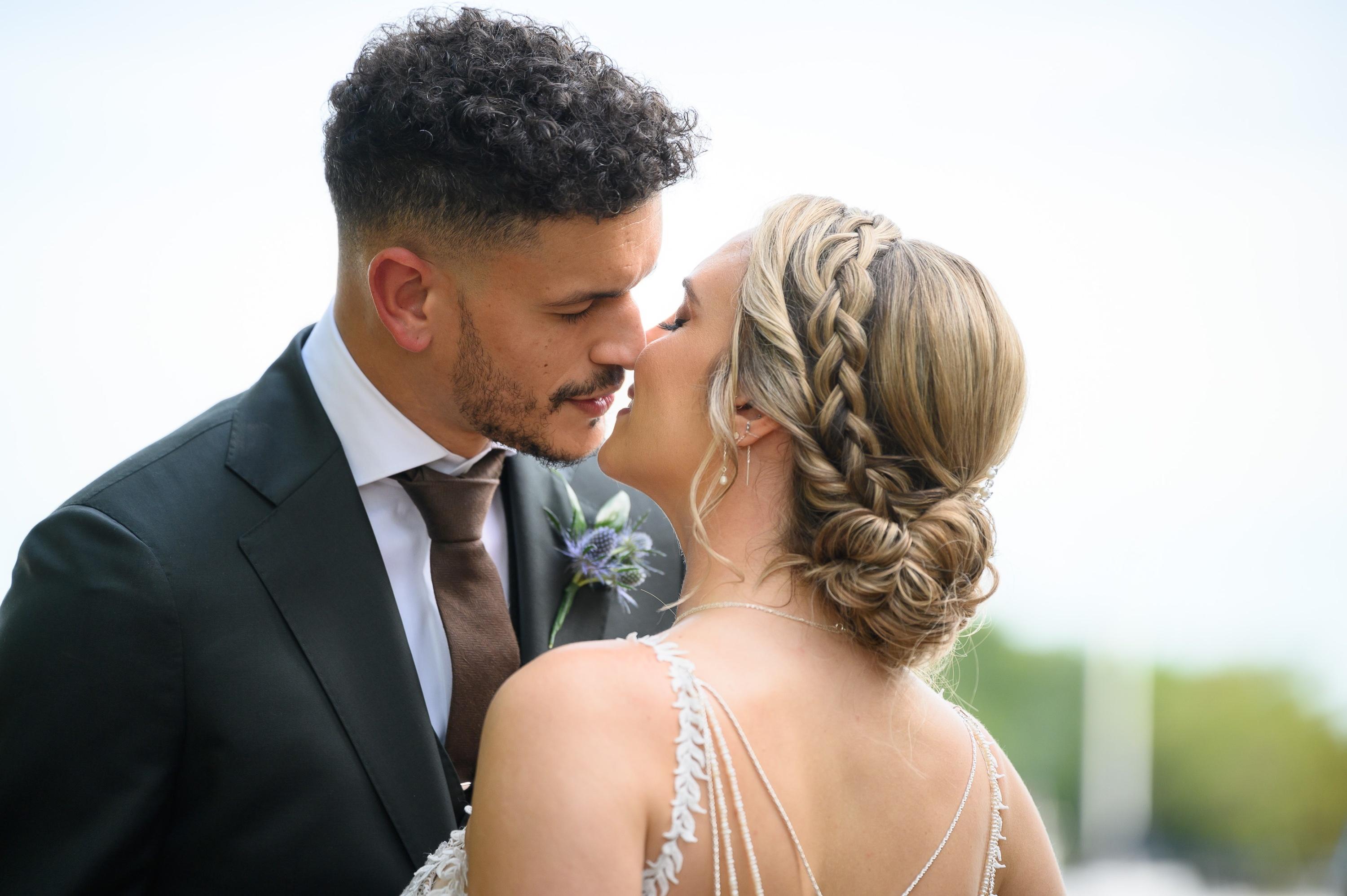 carousel-hero-element image-1